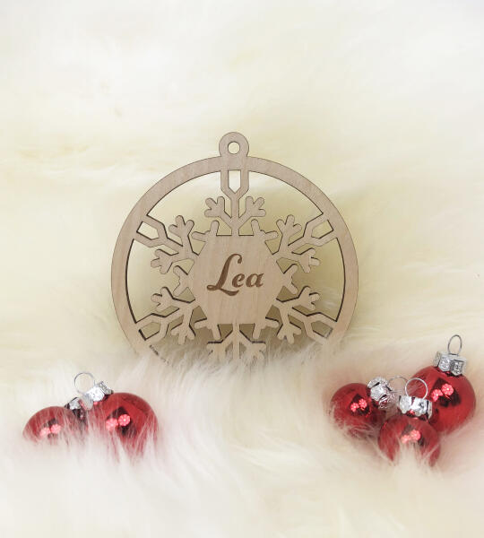 Boule flocon avec prénom centré