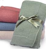 Gebreid babydekentje 80x100 cm met Borduring