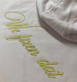 Sweat à capuche femme cintré – Broderie personnalisée