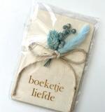 Houten kaart boeketje liefde
